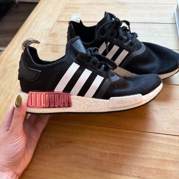 Adidas Women's NMD R1 'Black Hazy Rose' - Picture 2 of 4